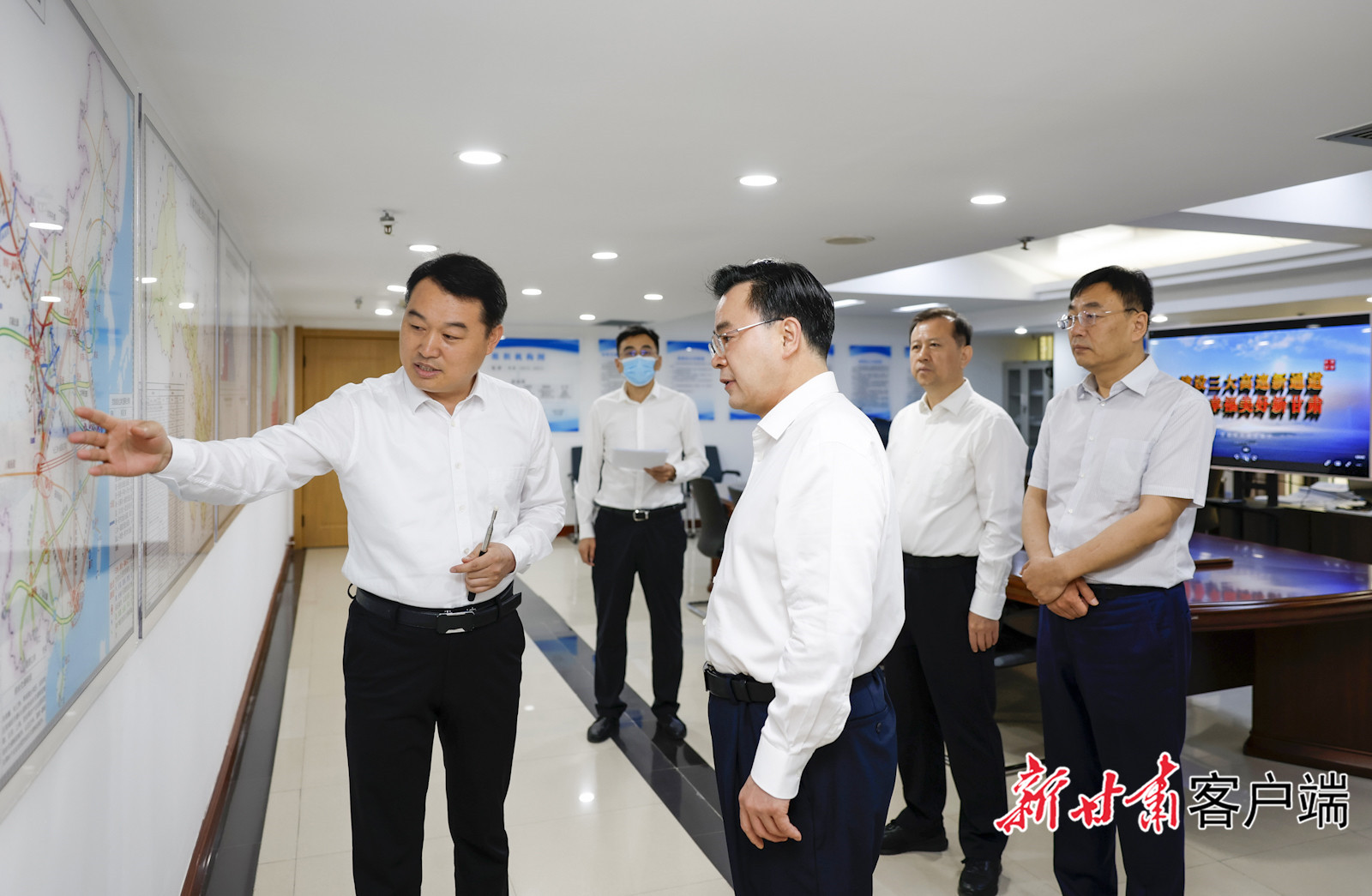 胡昌升在省交通运输厅调研